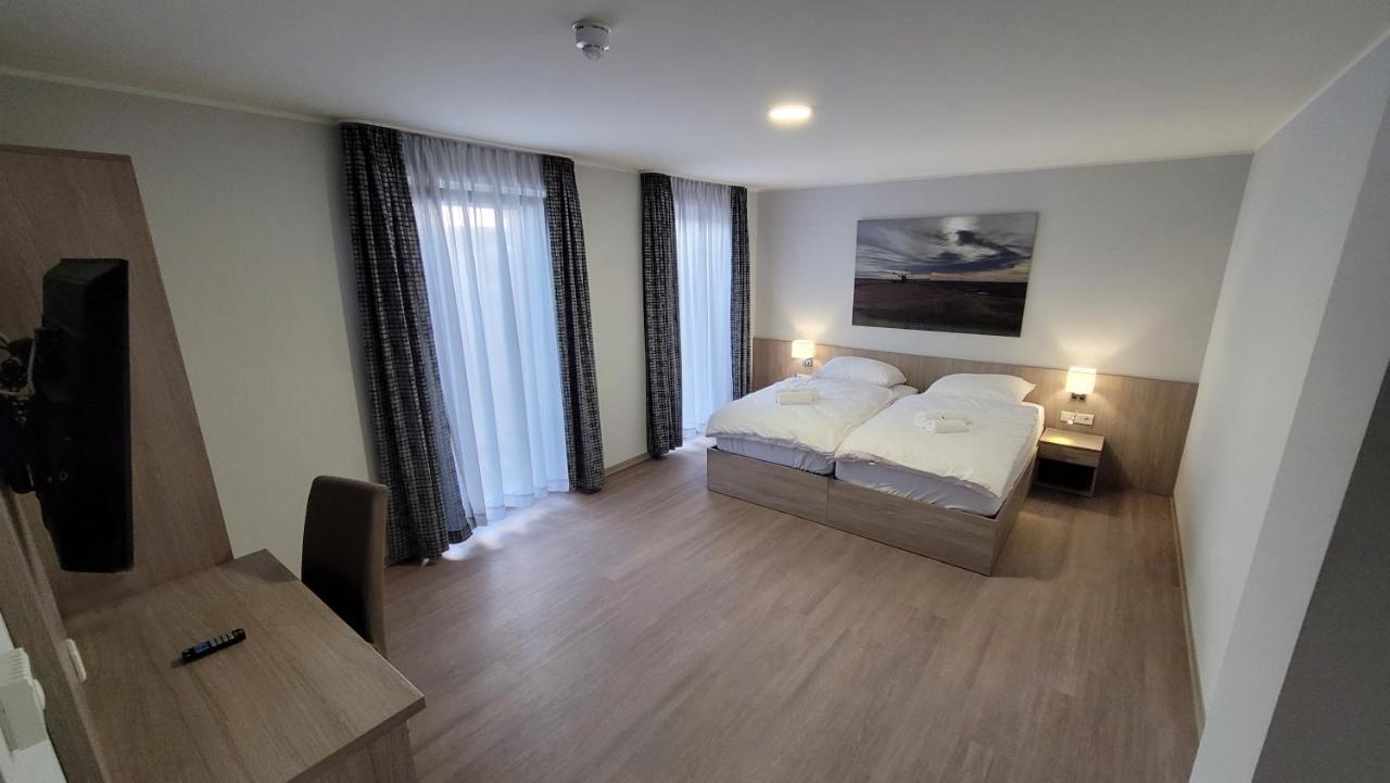 Landgasthof Kelzenberg Juchen Номер фото